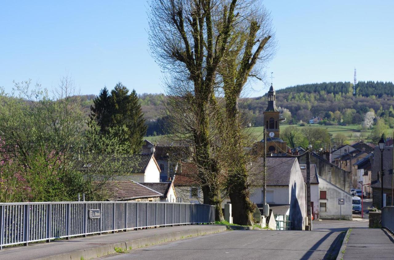 Le Doux Rivage, Proche De Charleville, Jardin Et Acces A La Voie Verte Joigny-sur-Meuse Eksteriør billede